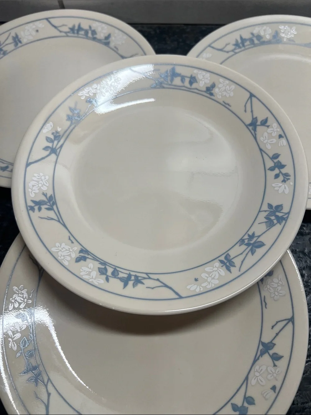 Corelle plates image